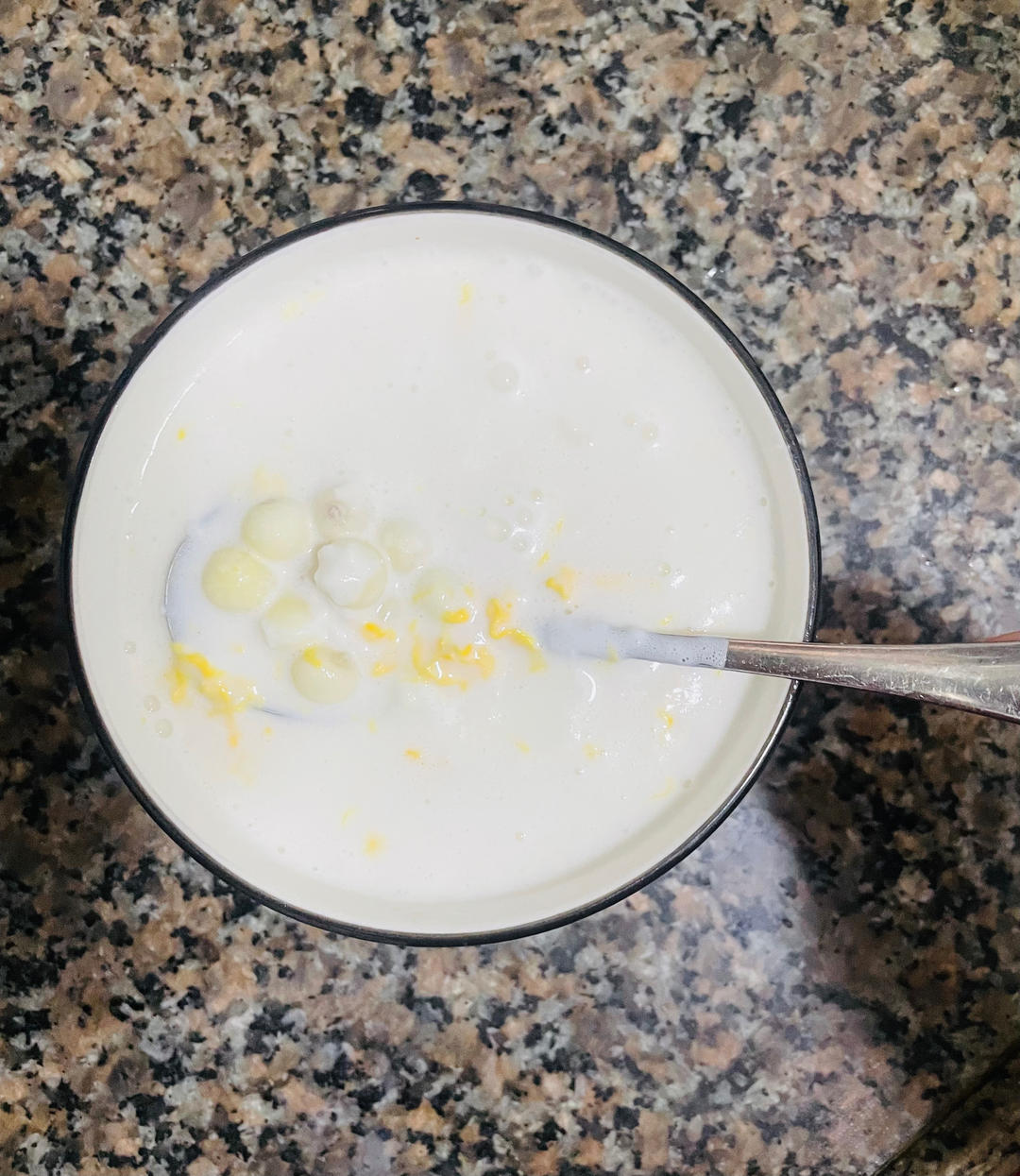 地道潮州美食--芡实椰汁汤