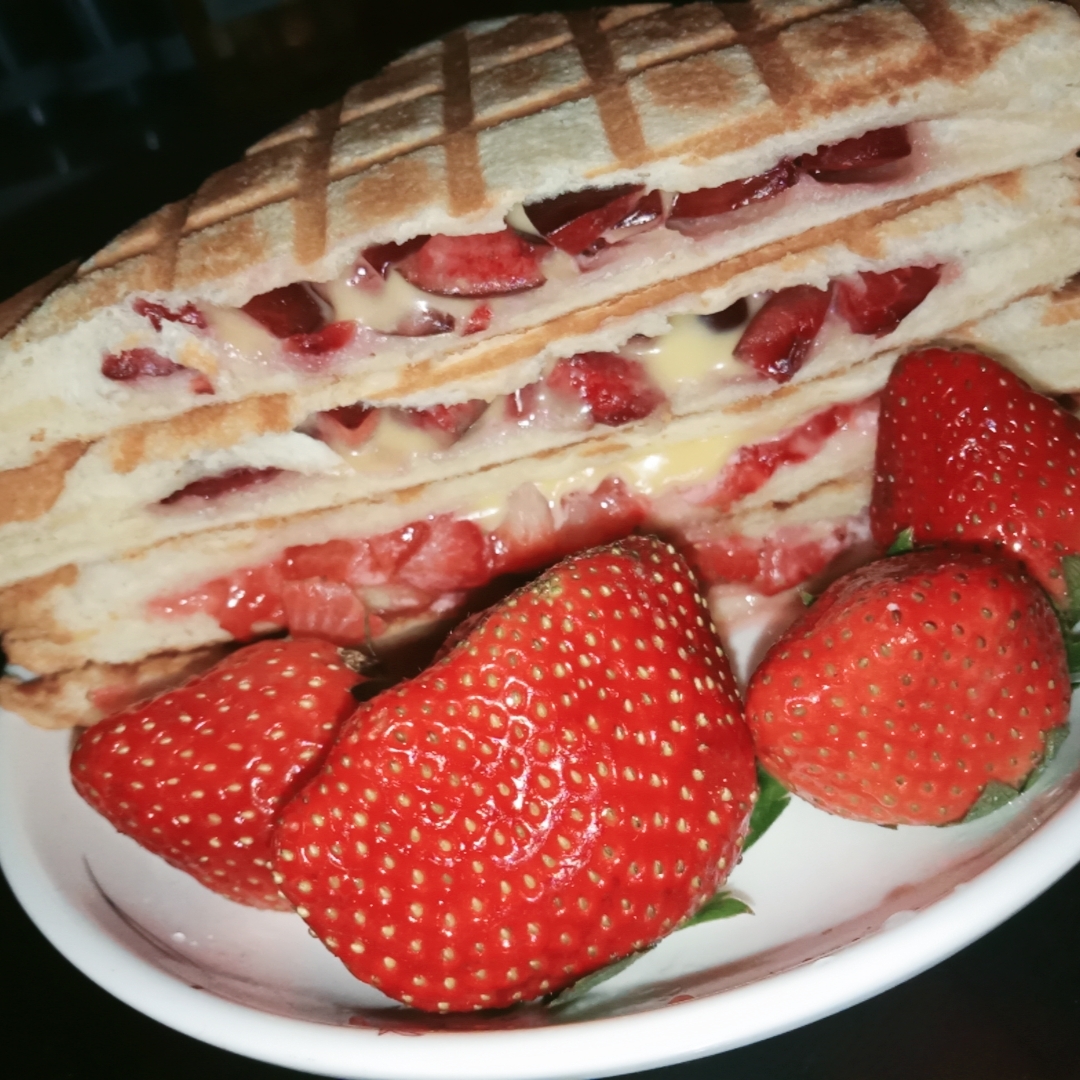 草莓水果三明治（轻食机版）
