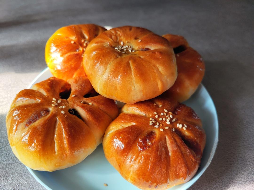 一个面团撑起一家店的台式面包—香肠面包