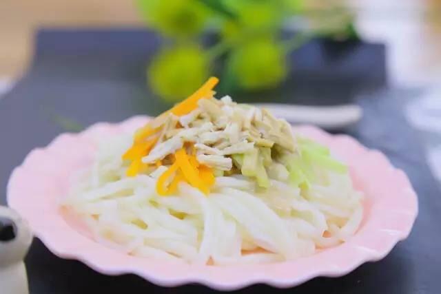 麻酱凉拌面 宝宝辅食食谱的做法