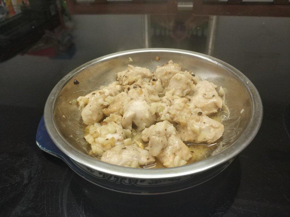 蒜蓉蒸鸡胸（鸡腿）