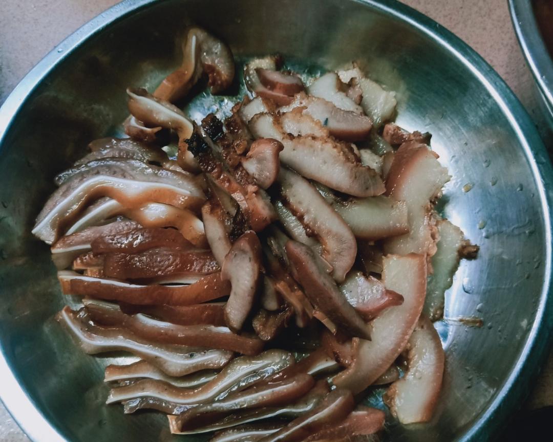 简单版卤猪耳朵