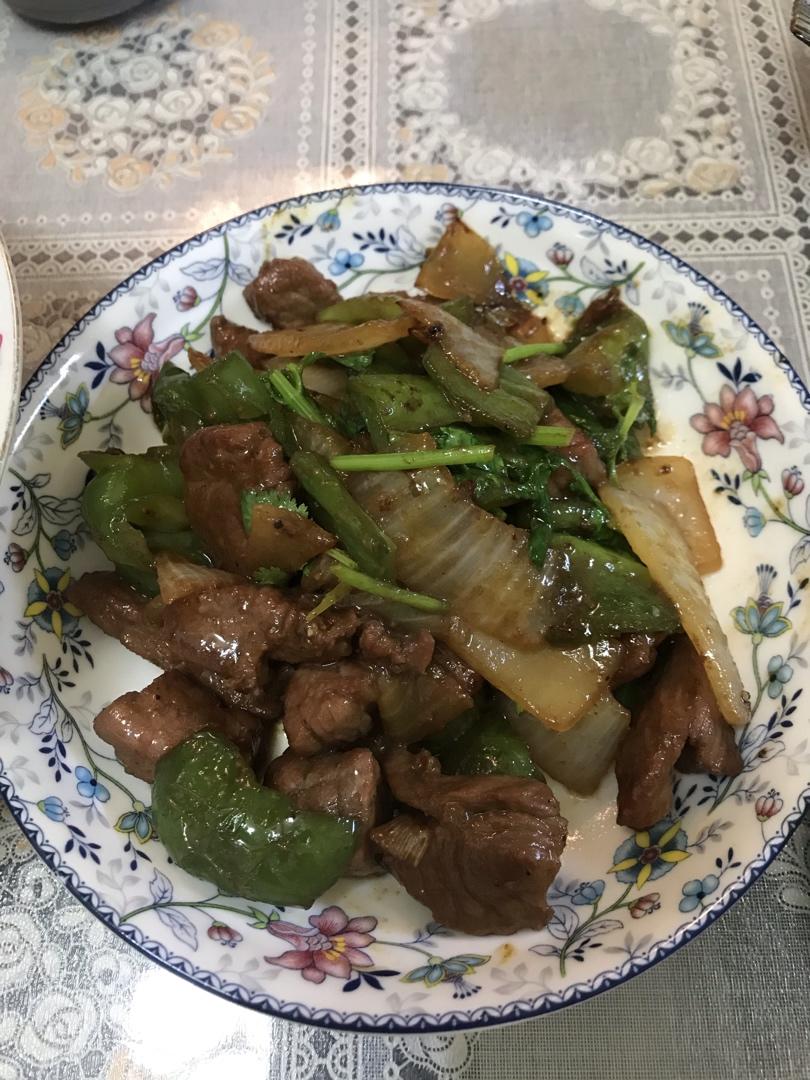 黑胡椒牛肉粒
