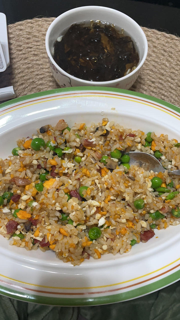 厨师长教你“蛋炒饭”如何做才好吃，答案都在这里面！