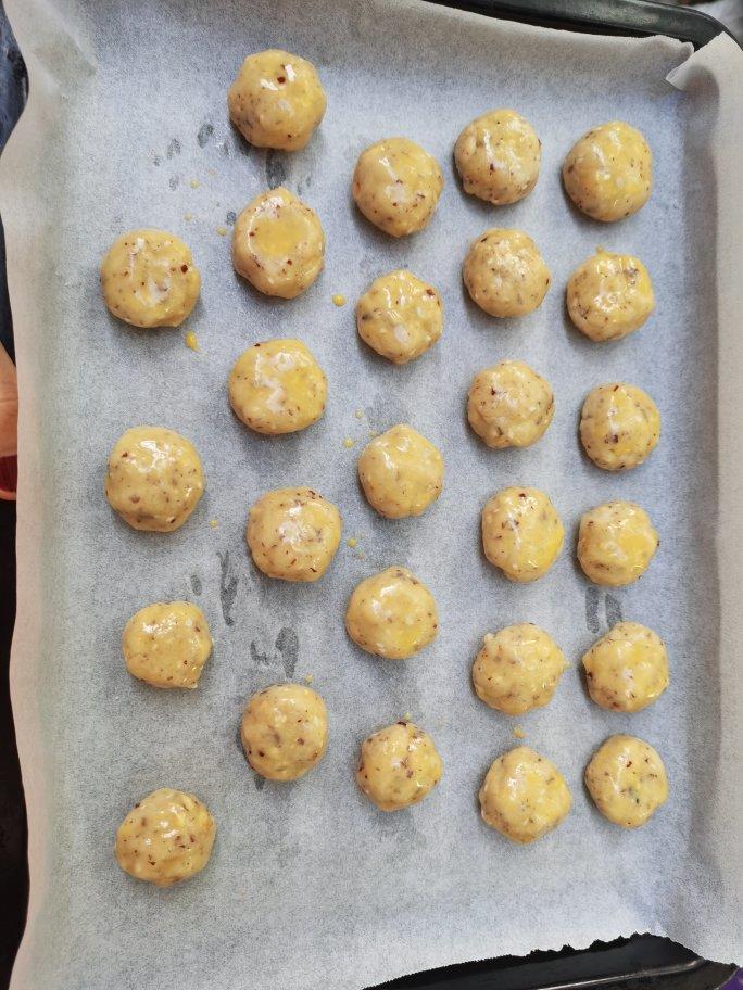 一口酥的榛子酥