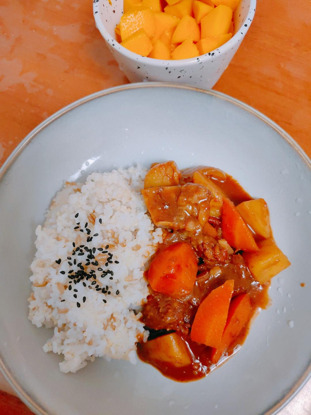 番茄土豆炖牛腩