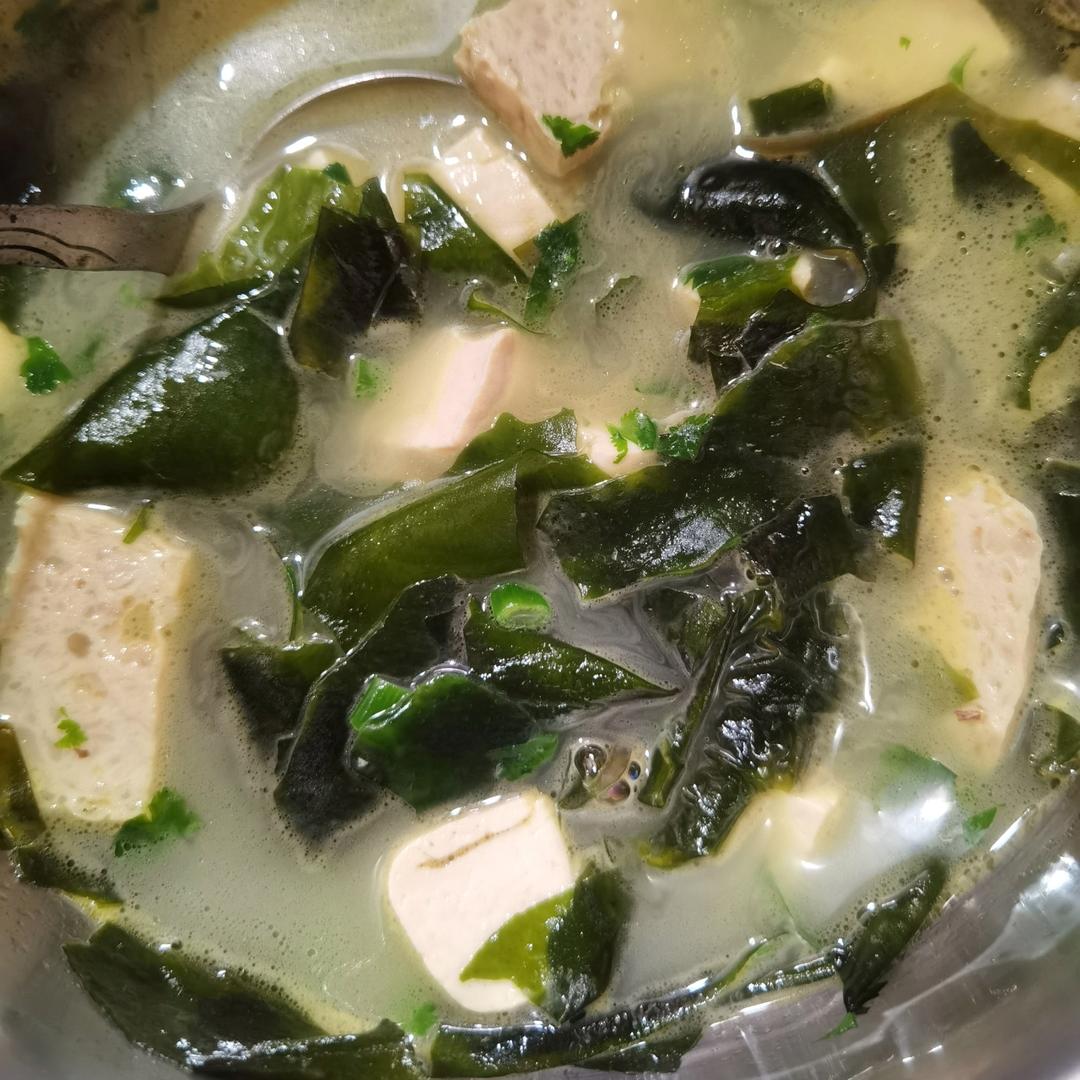 超浓郁的鲫鱼豆腐汤