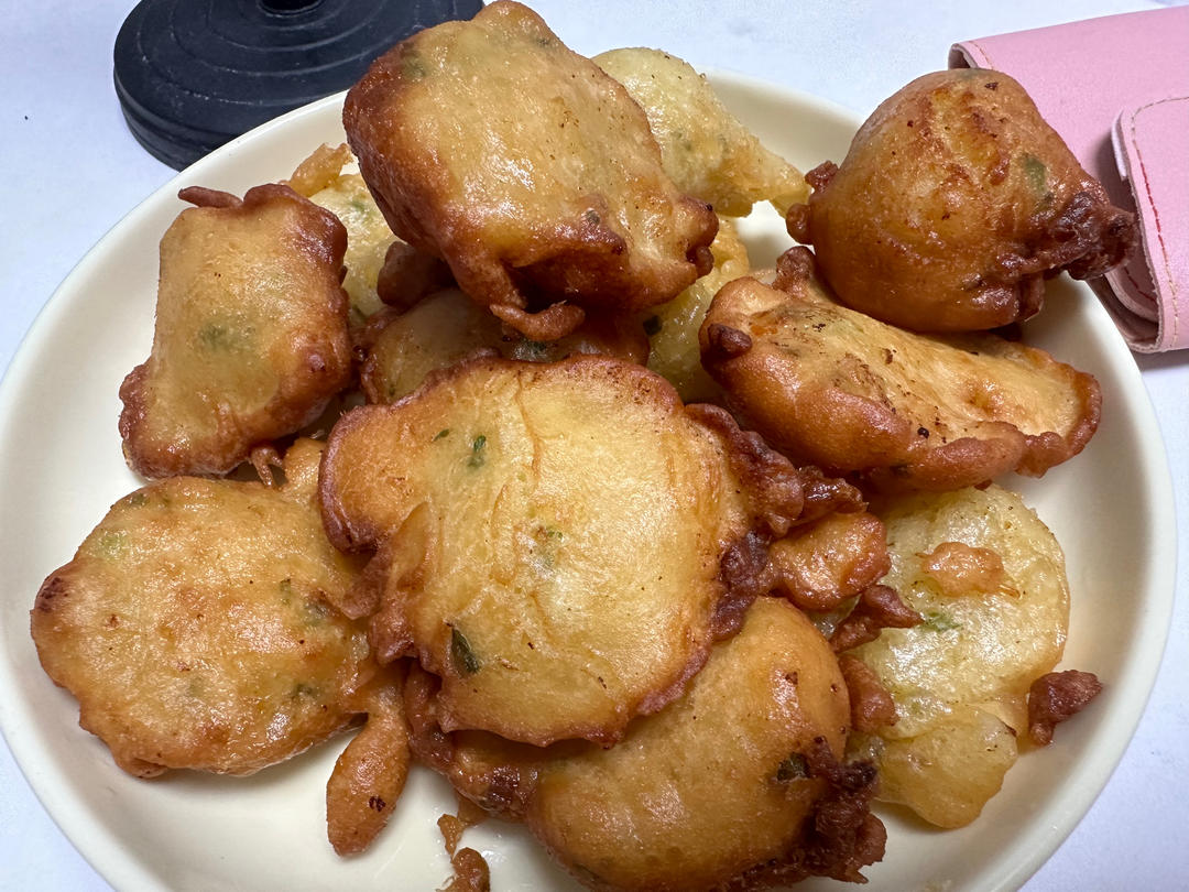 懒人油条做法，手不碰面，一挤就出锅，又软又香