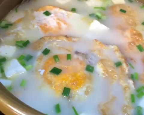 鲫鱼豆腐汤的做法