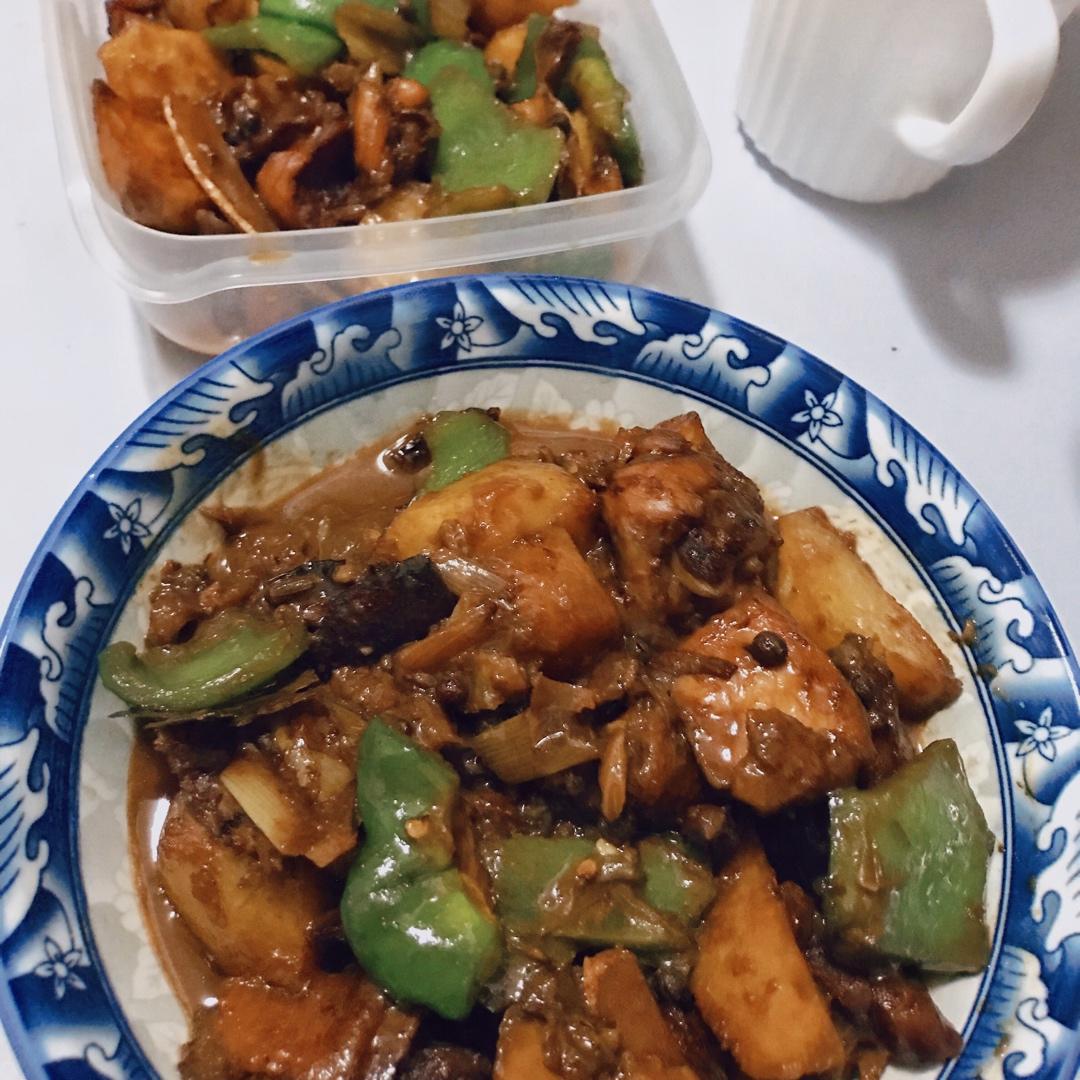 抹嘴的椒麻炒鸡,含去腥步骤