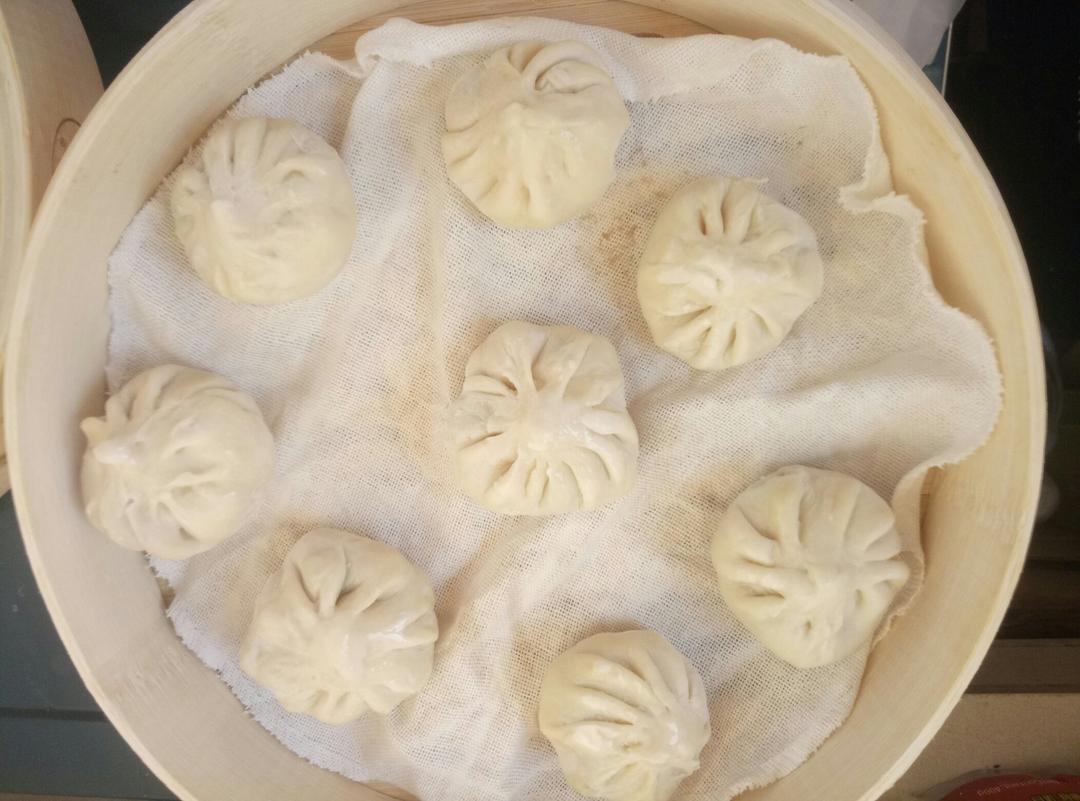 灌汤小笼包
