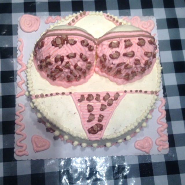 奶油水果装饰蛋糕