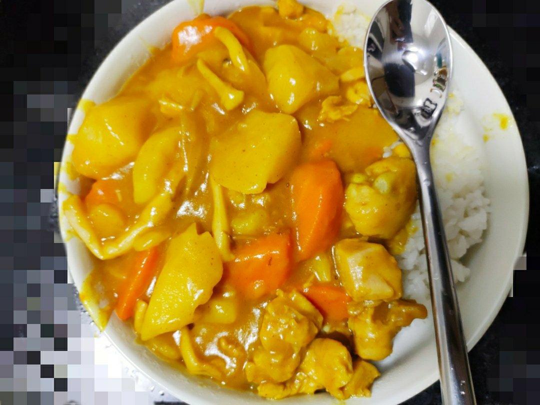 菌菇鸡腿咖喱饭