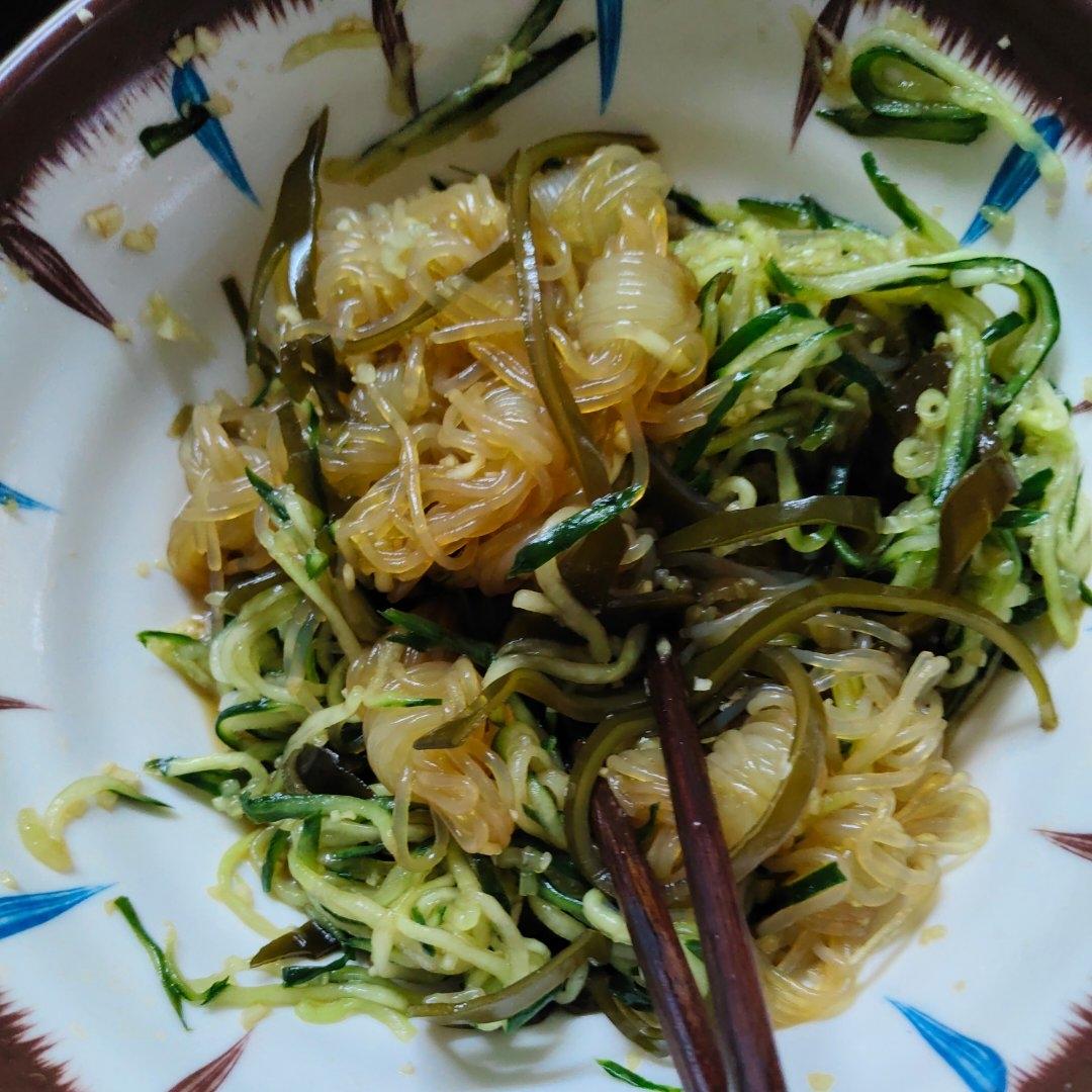 凉拌酸辣魔芋丝，爽口开胃