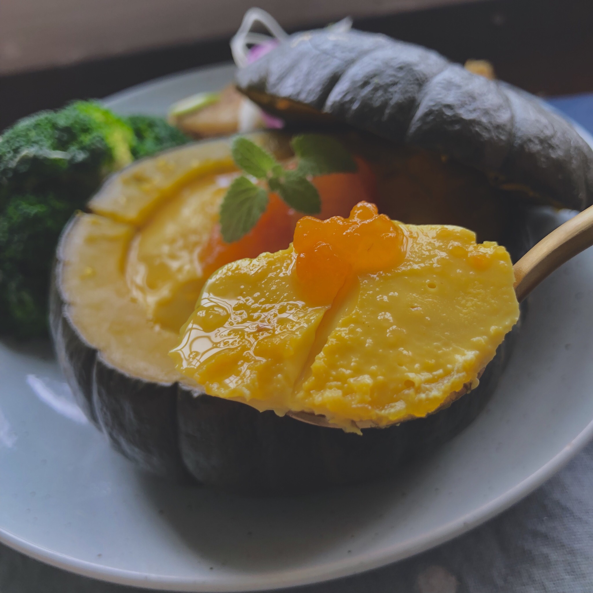 减脂期超棒的一餐——南瓜鸡蛋布丁盅的做法