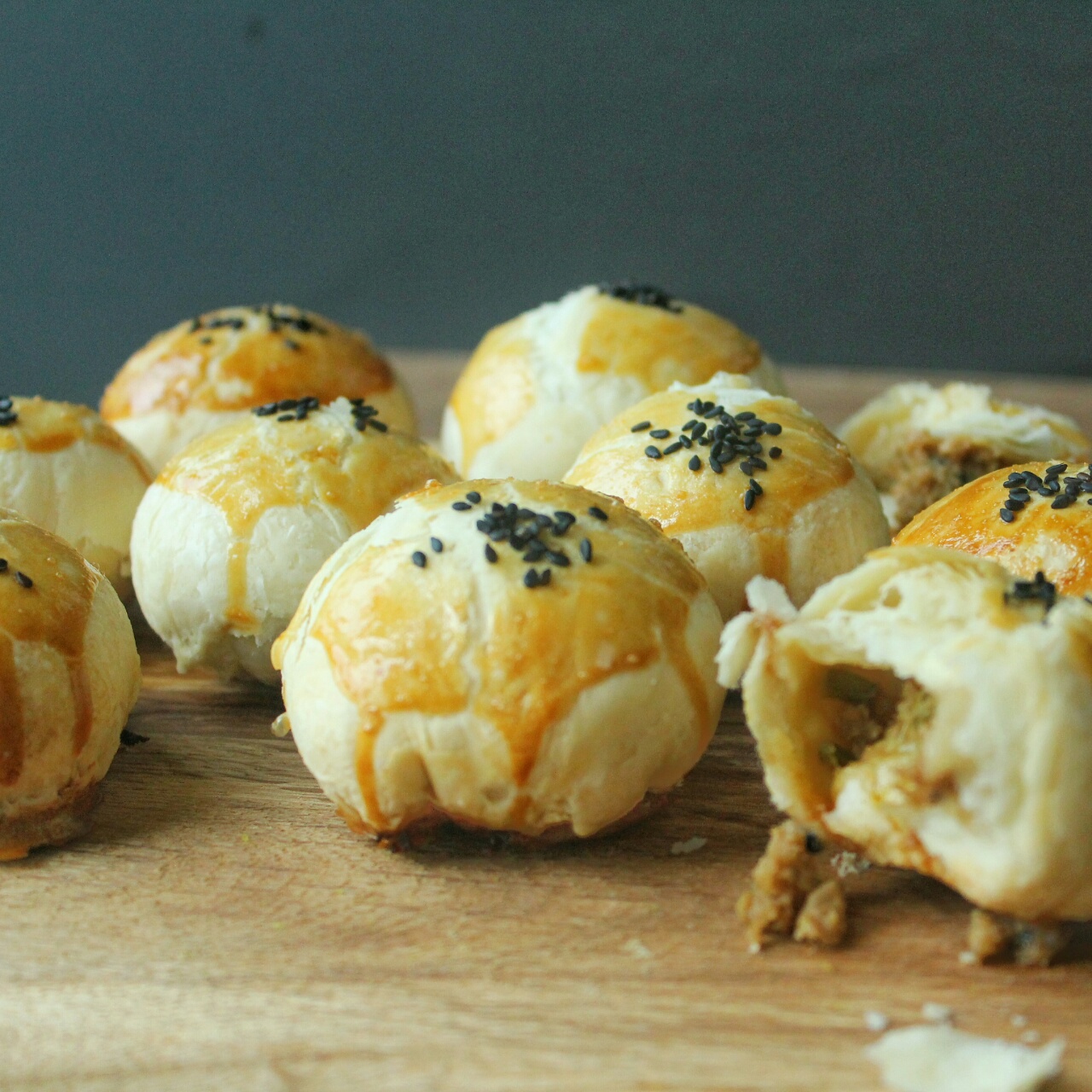 泳式鲜肉榨菜月饼