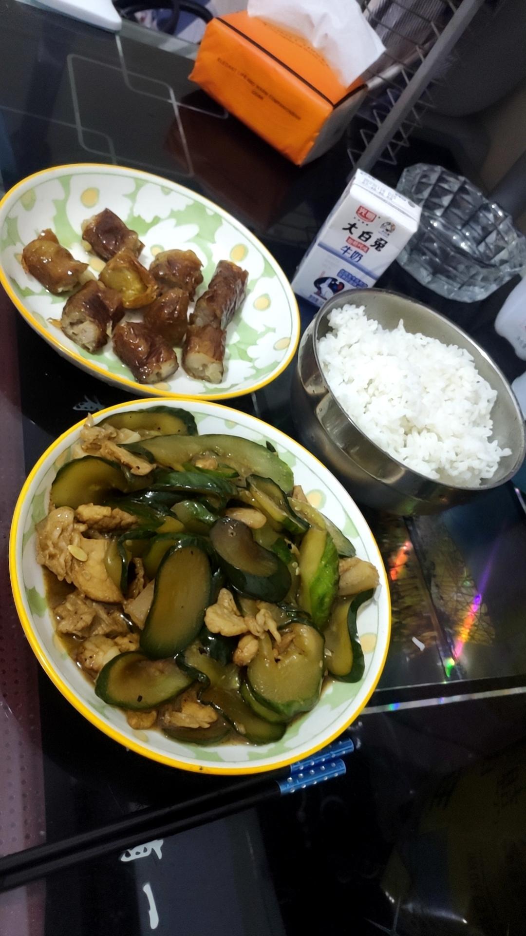 脆黄瓜炒肉