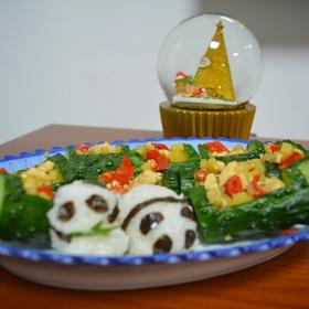 【年味】-节节登高-鸡胸肉沙拉&熊猫饭团