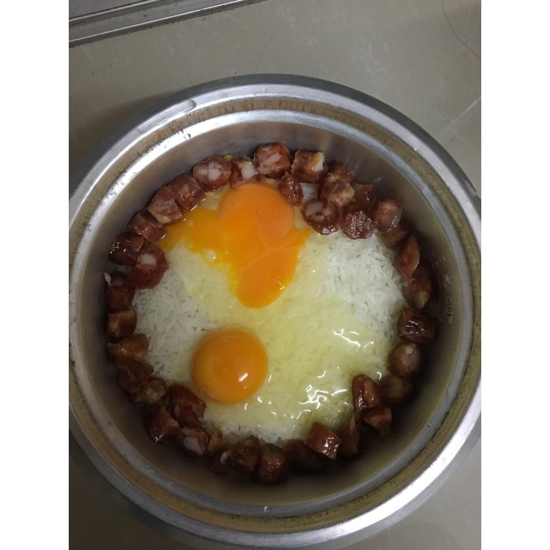 电饭锅版香菇腊肠饭