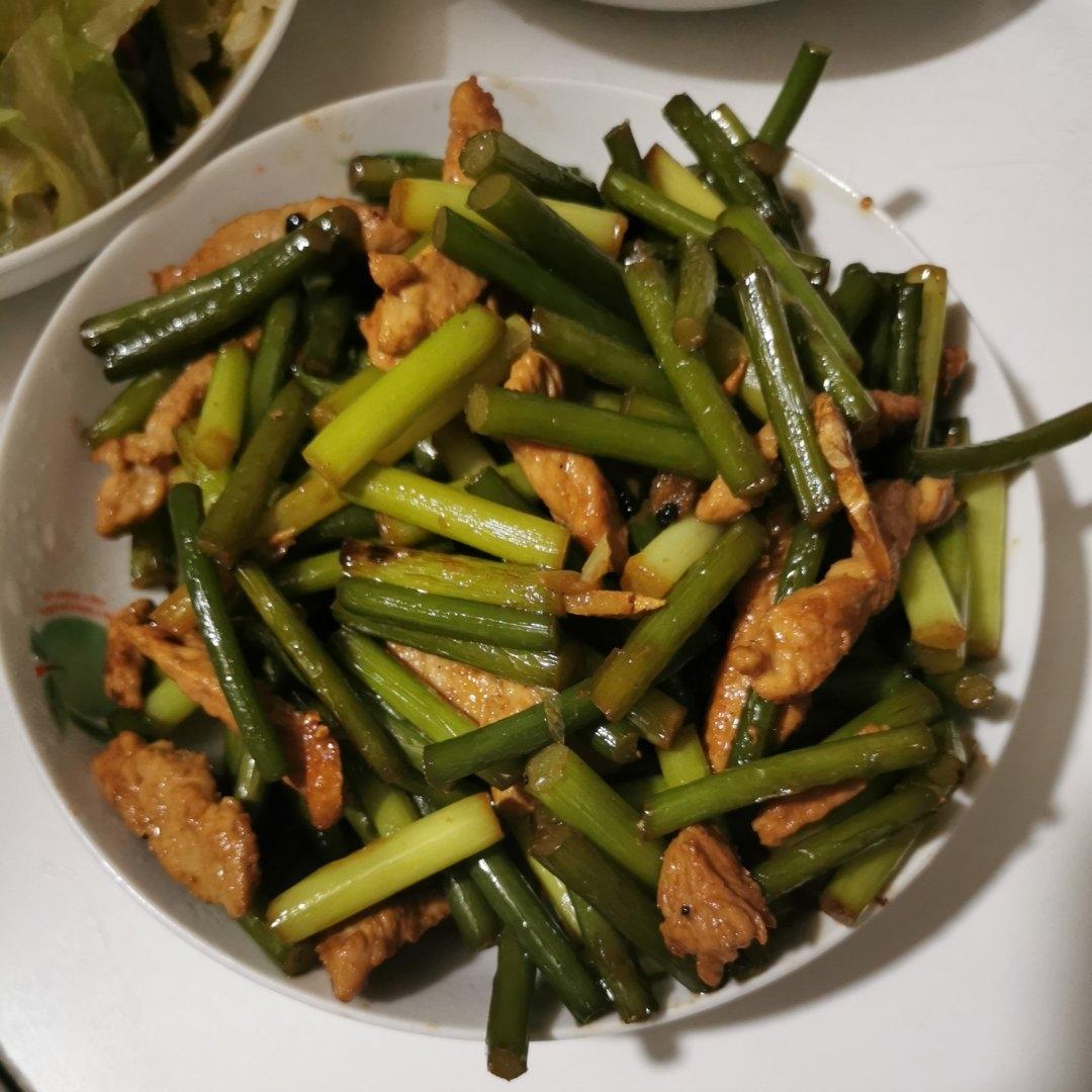 快手家常菜 蒜苔（蒜苗）炒肉