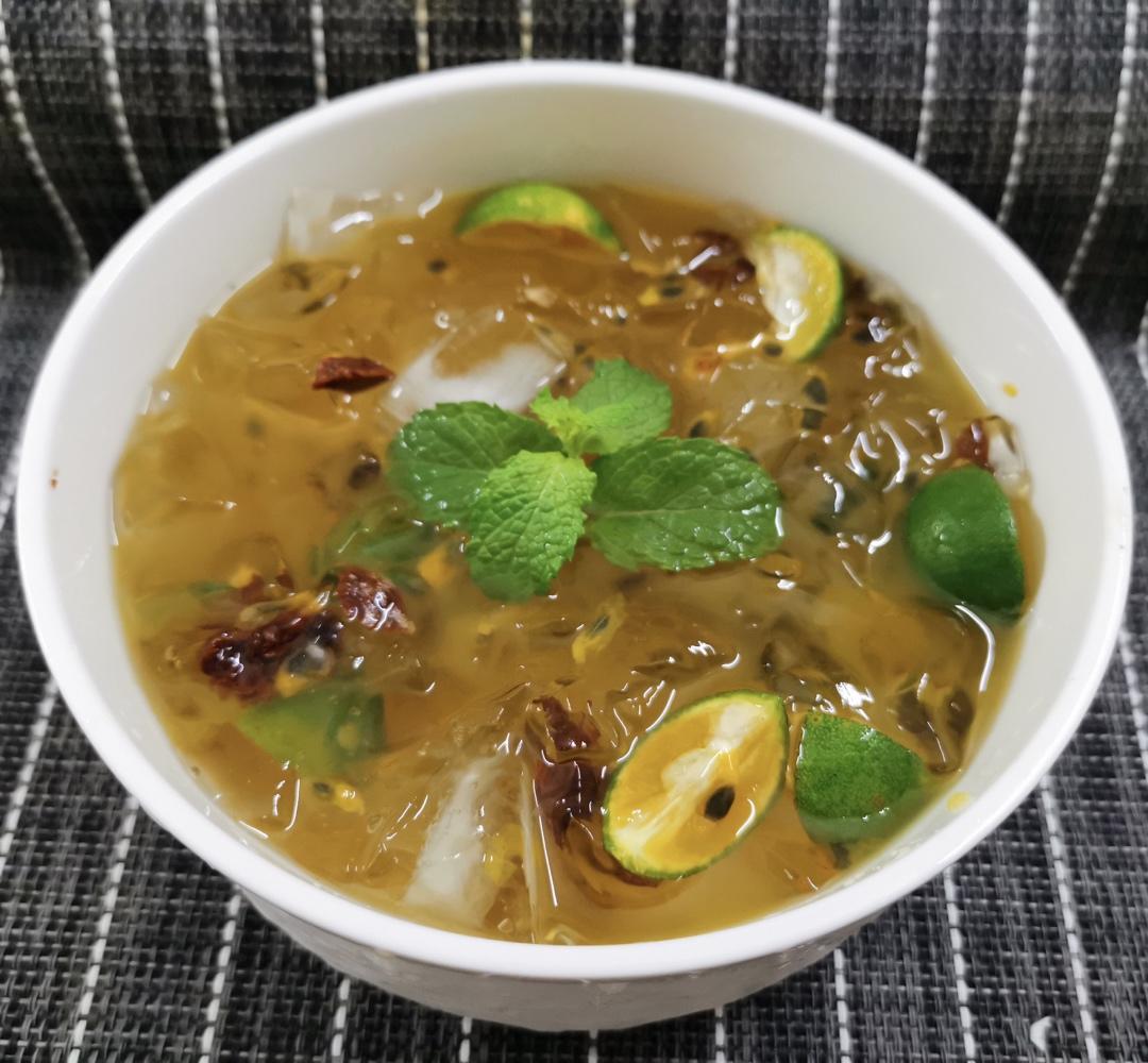 超级清新的💯青柠百香果凉粉下午茶