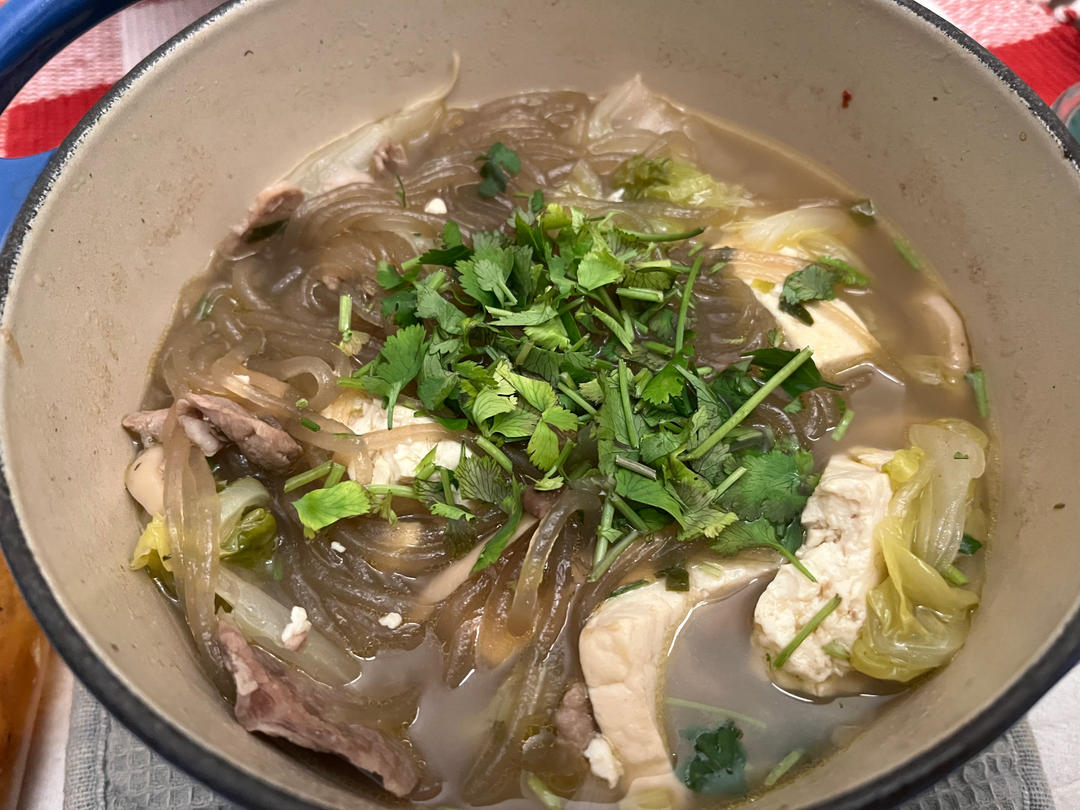东北特色炖菜--砂锅🍲大白菜豆腐炖排骨五花肉