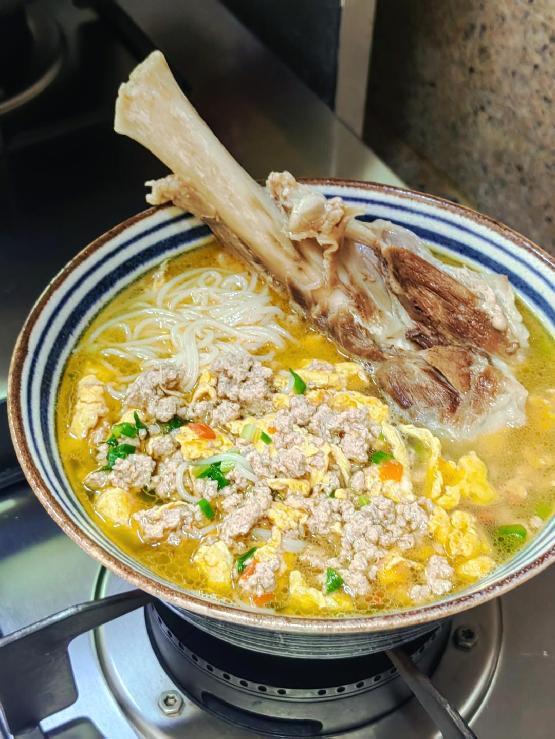 午餐•2025年7月19日