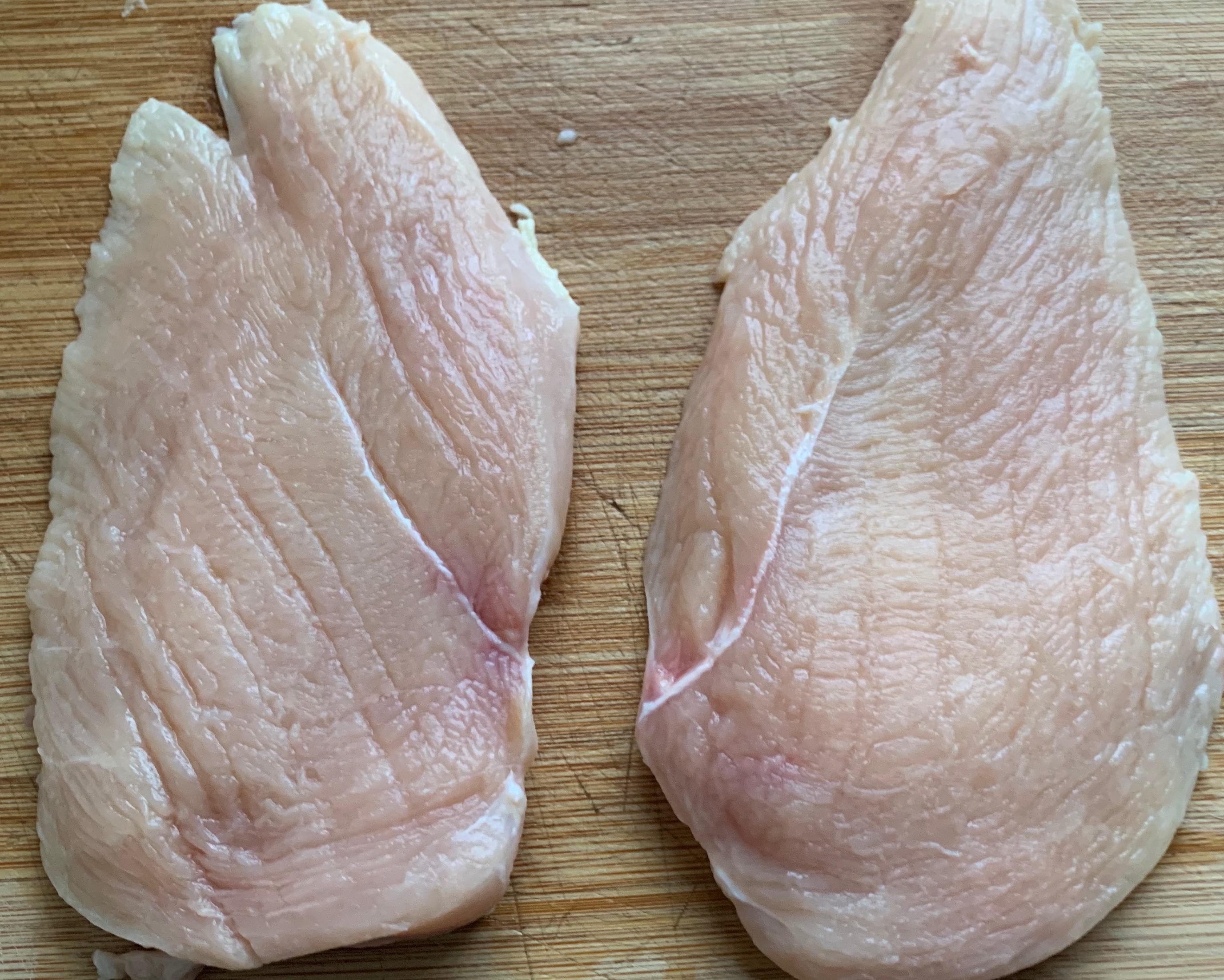100-10香煎鸡胸肉的做法 步骤1