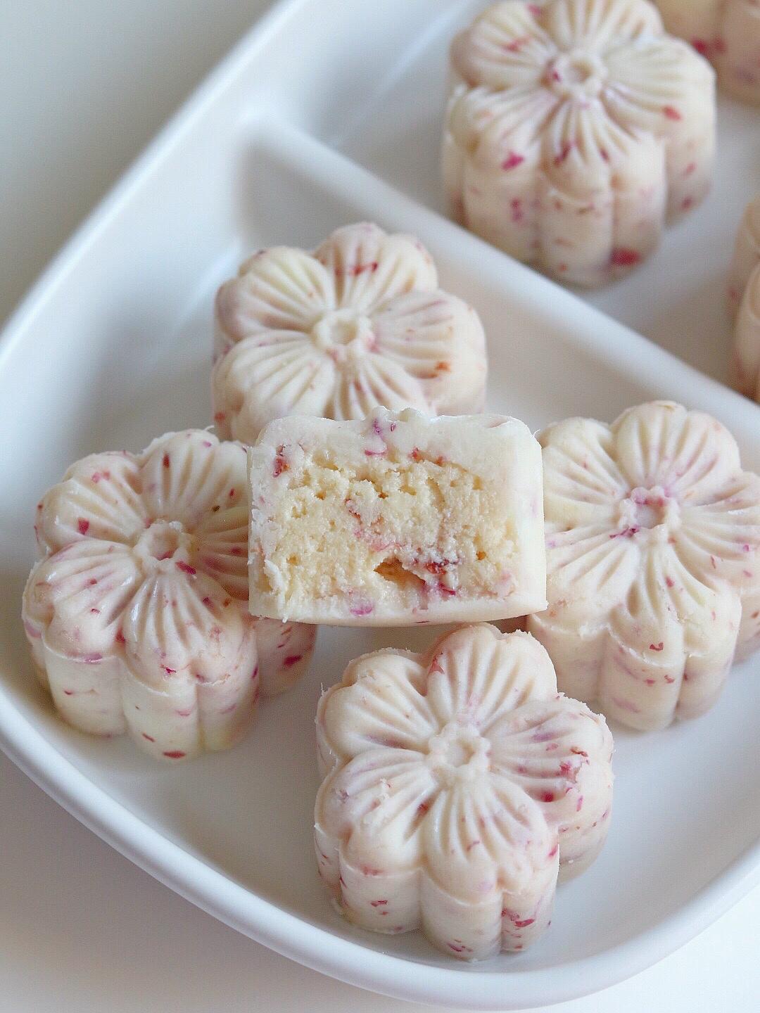 生椰玫瑰奶酥糕的做法