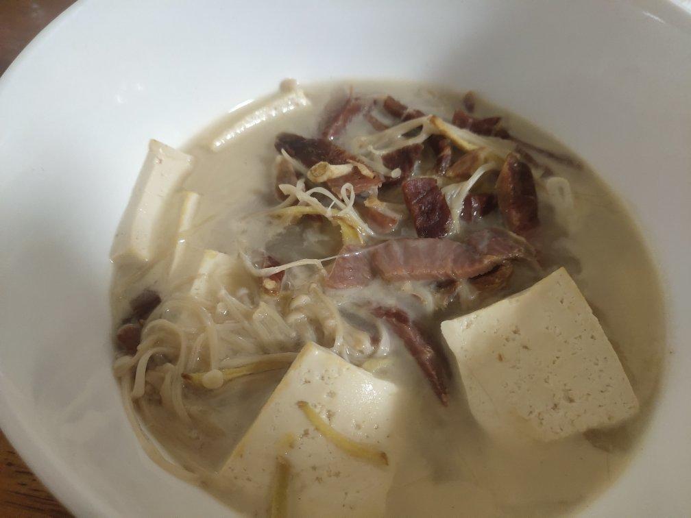 金华火腿烧豆腐