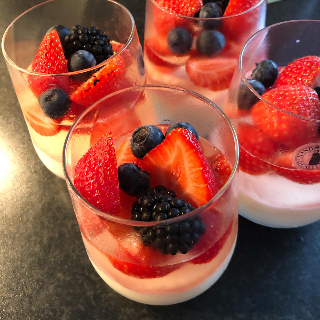 星zxy做的葡萄奶冻