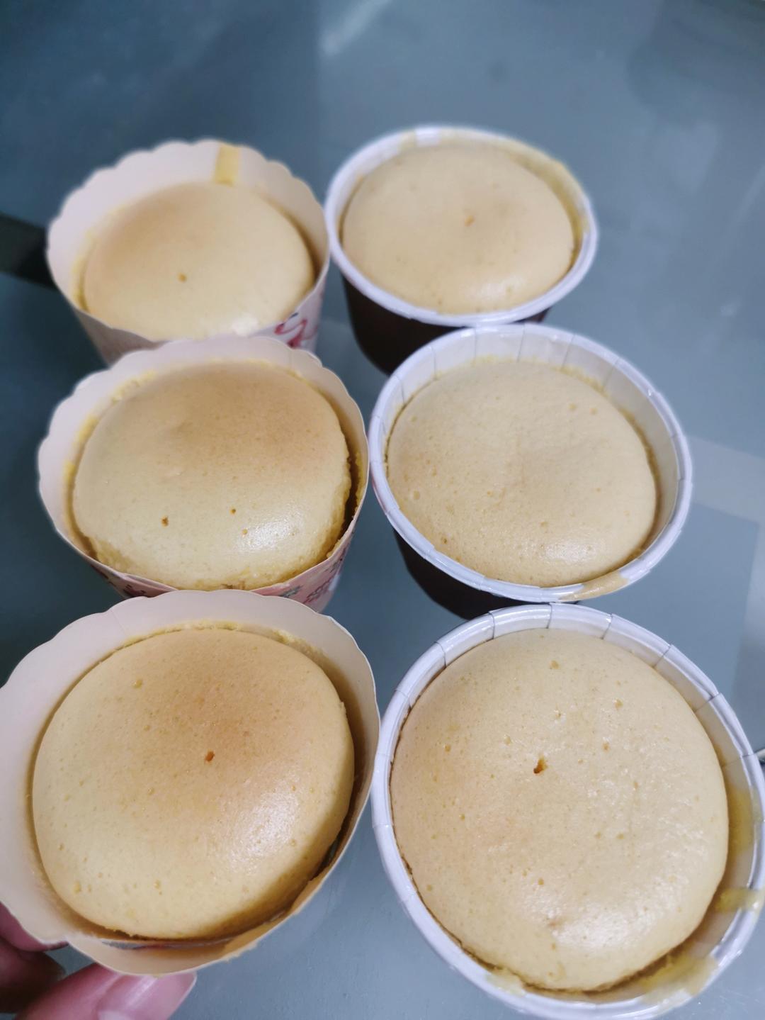 纸杯蛋糕 8寸戚风蛋糕的量