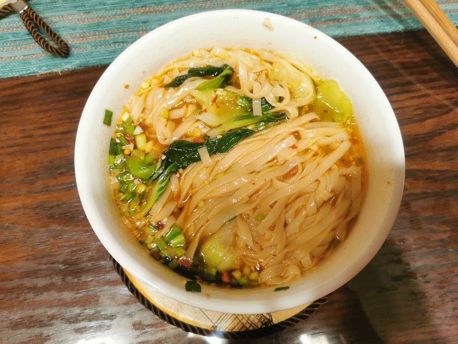 王大厨酸汤面