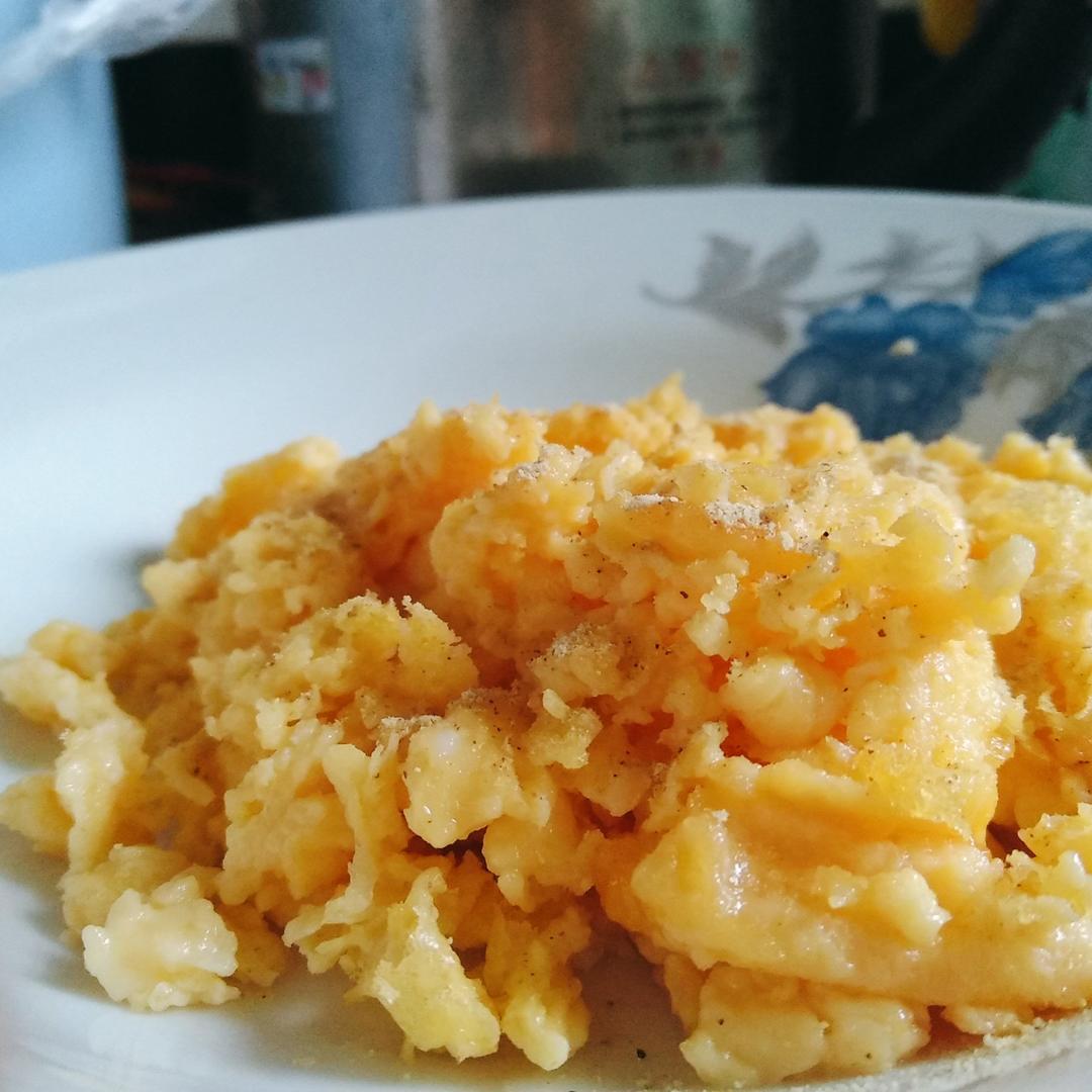 美式炒蛋 scrambled eggs