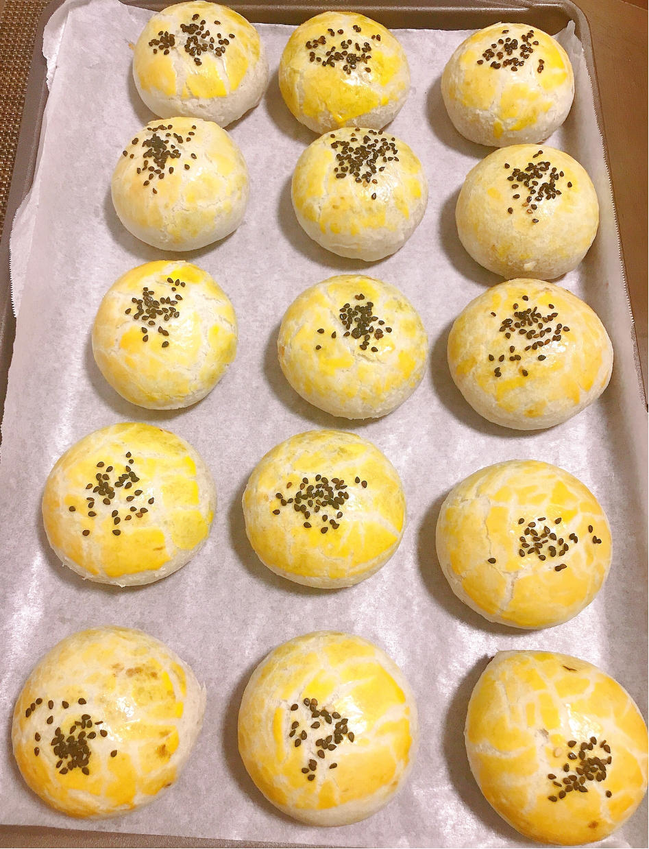 ㊙️网红麻薯肉松蛋黄酥🔥，好吃到爆‼️