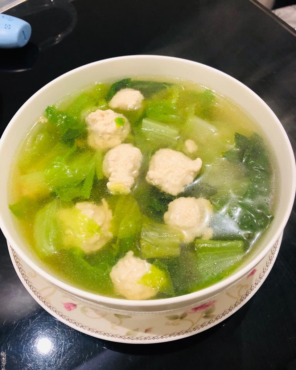 小白菜丸子汤