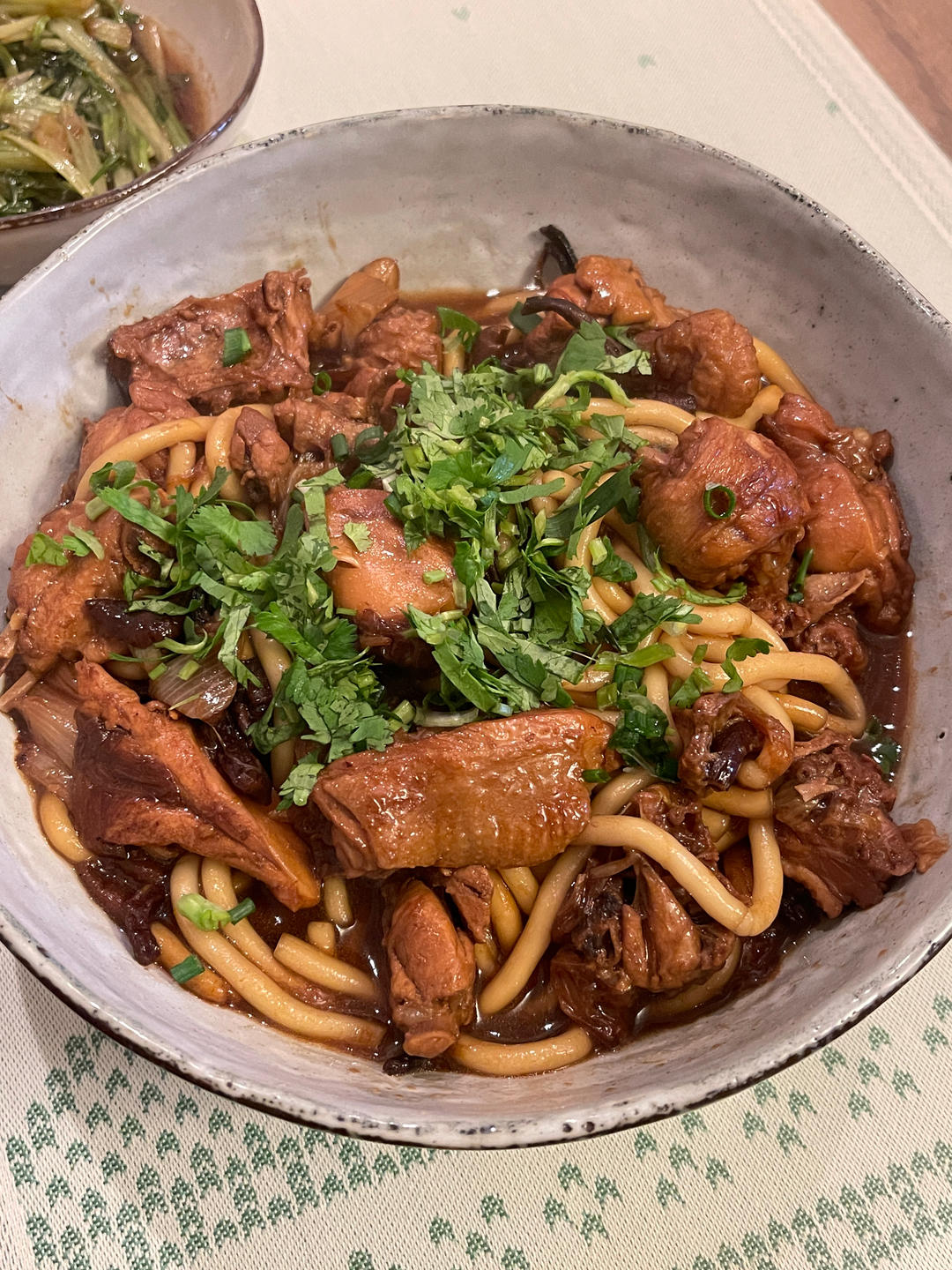 小鸡炖蘑菇
