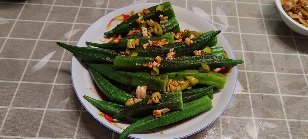 凉拌秋葵