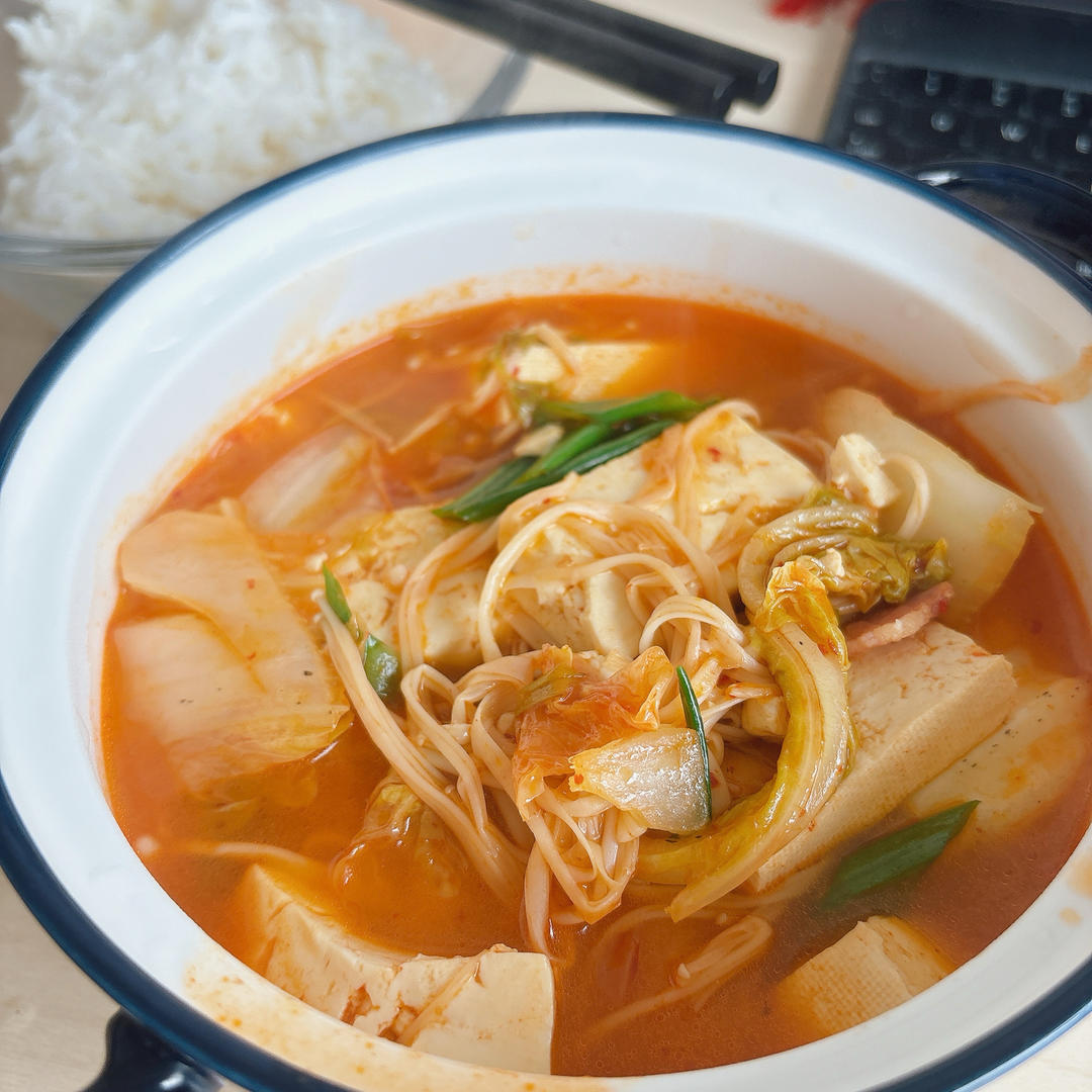 泡菜豆腐锅