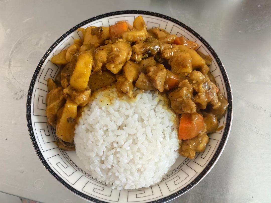 咖喱鸡肉饭