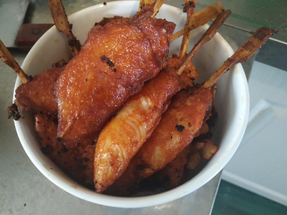 街边小吃香辣炸鸡柳