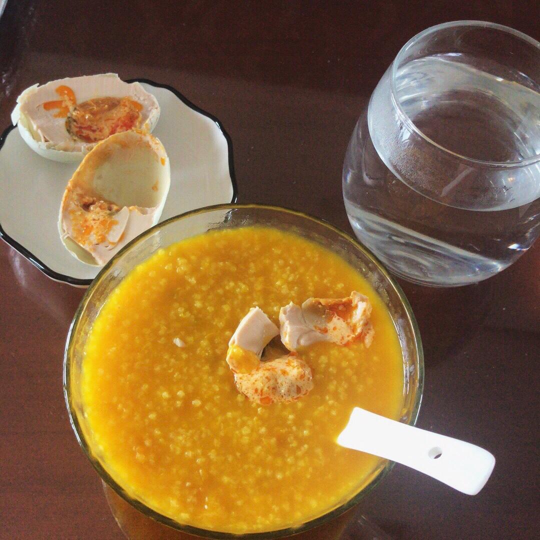 南瓜小米粥(人见人爱版)