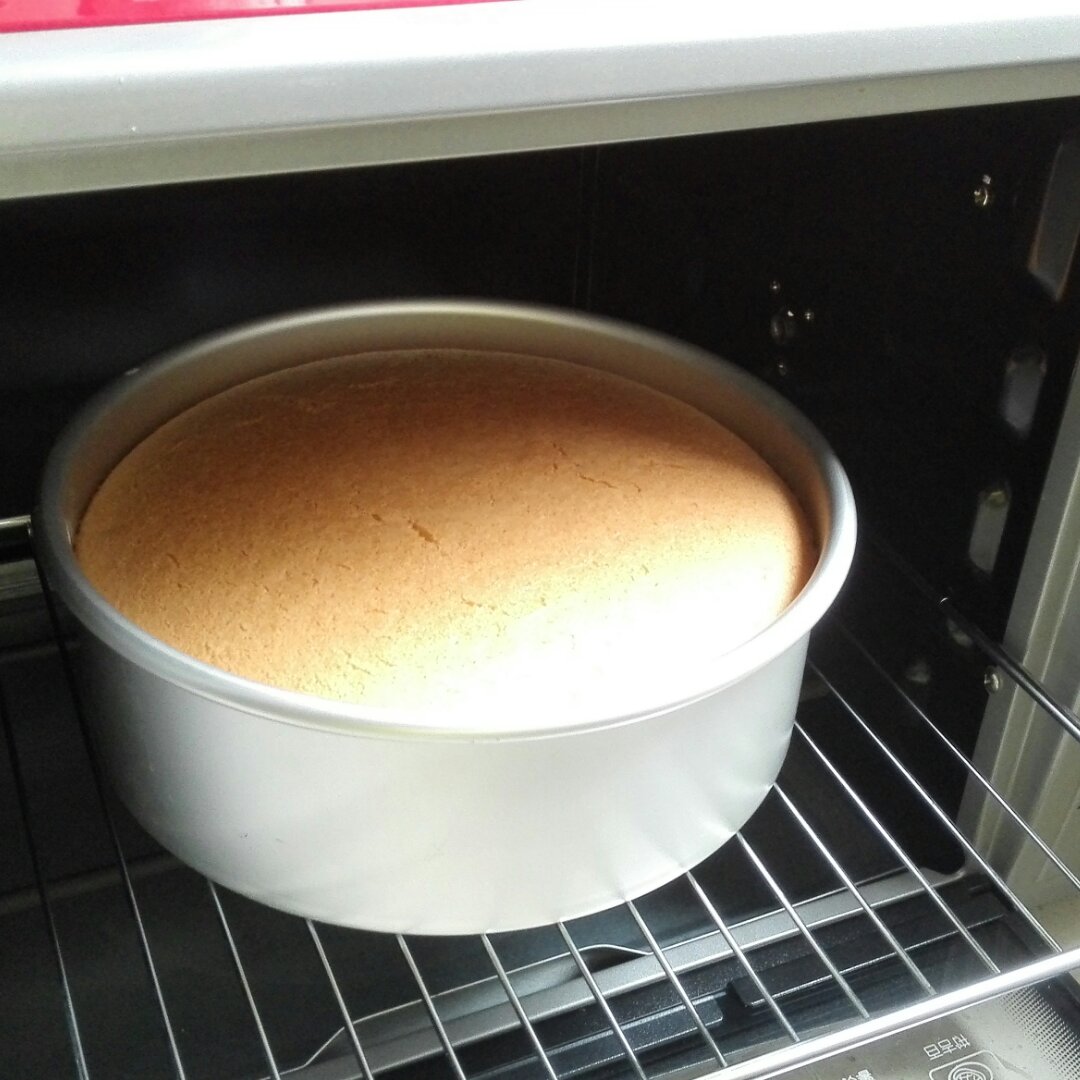 烤箱做蛋糕（戚风蛋糕的做法）