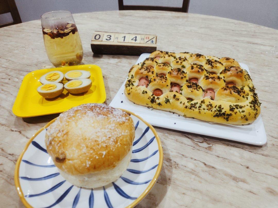 葱香海苔火腿排包