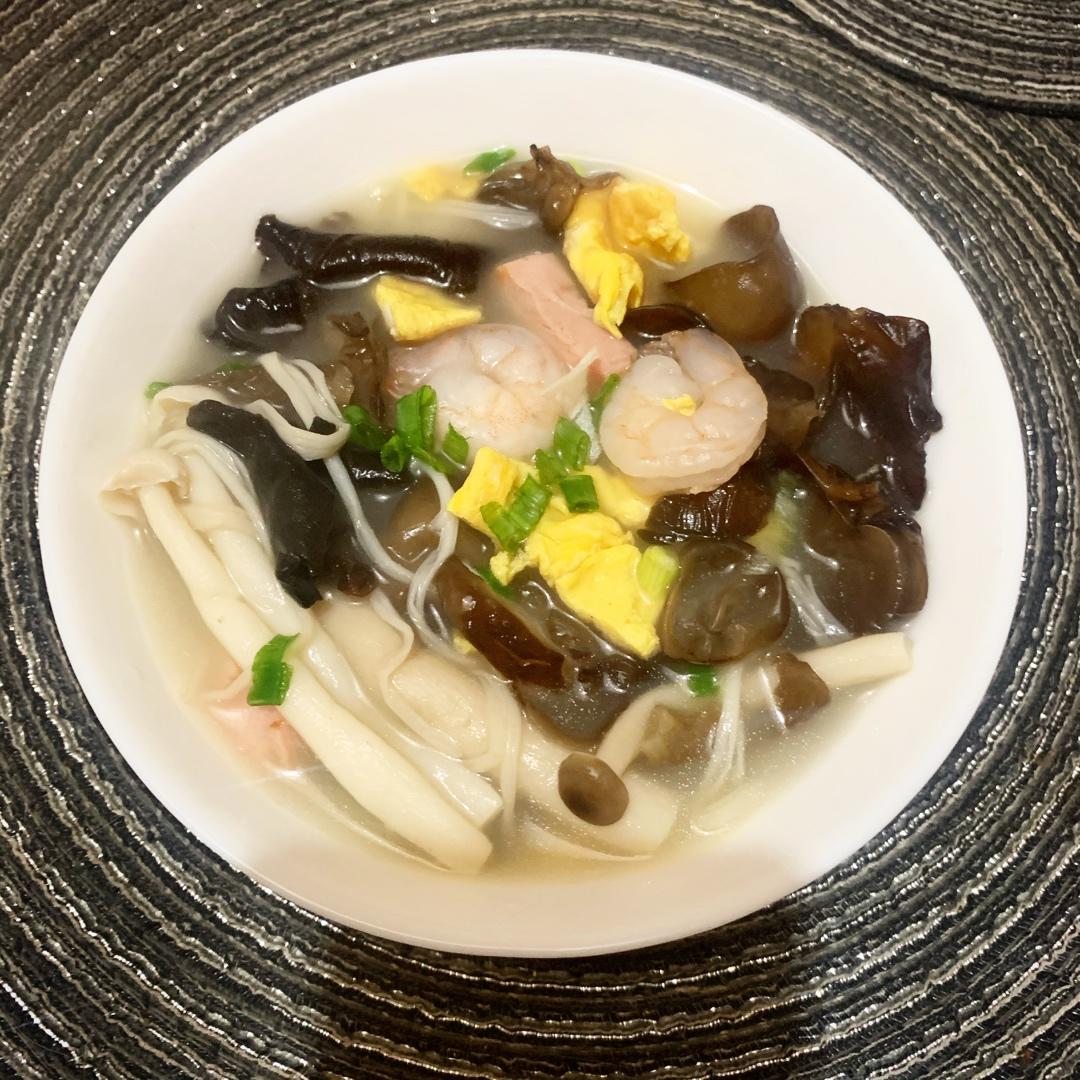 低卡减脂餐~三鲜菌菇汤