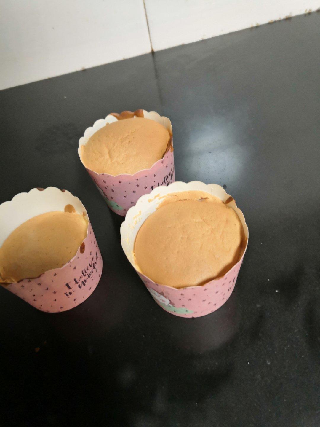 棉花纸杯蛋糕