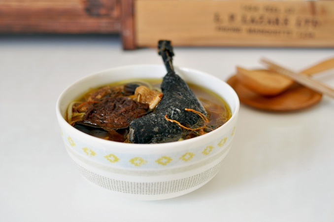 虫草花乌鸡汤