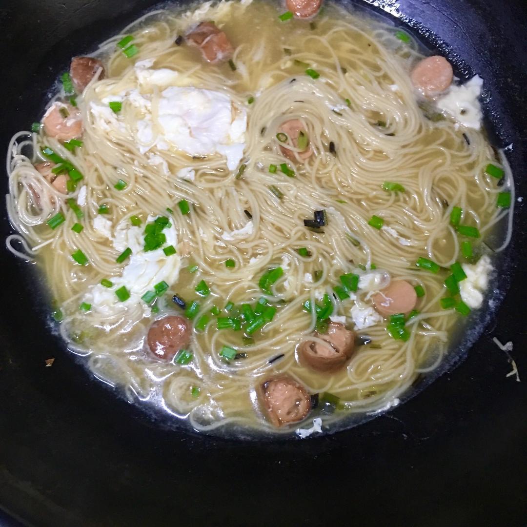一碗热汤面🍜