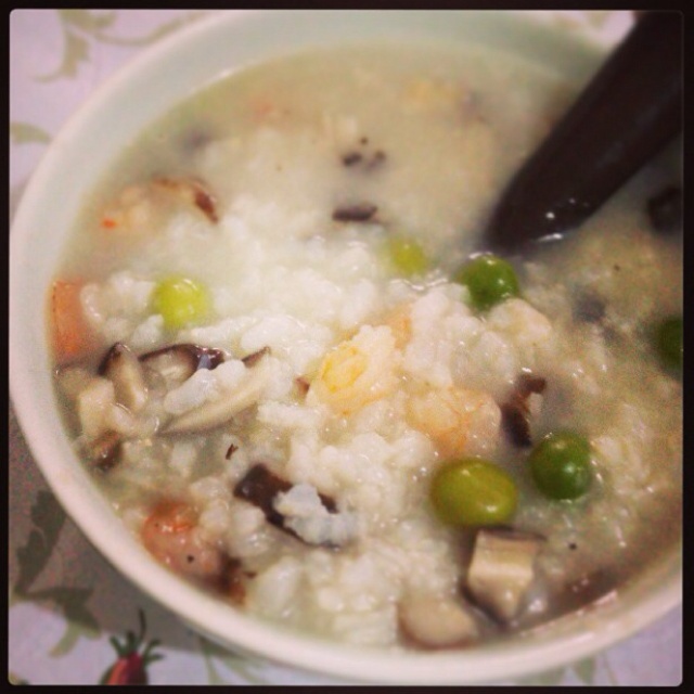 鲜虾蔬菜粥