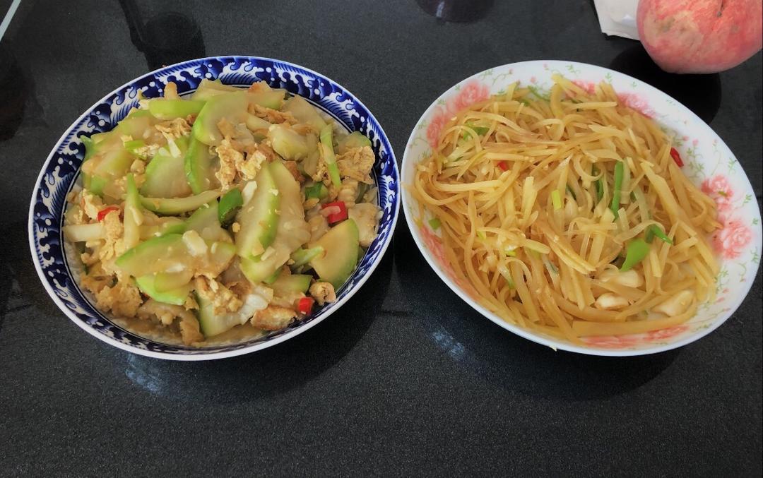西葫芦炒鸡蛋